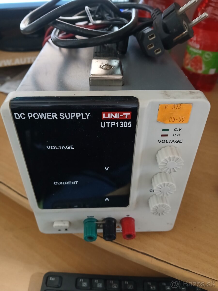 Laboratorny zdroj - 2