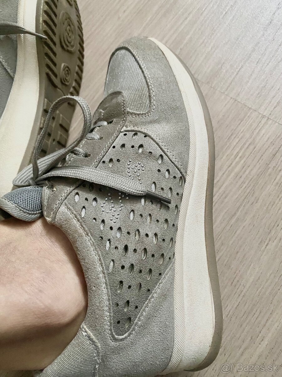 Dámske sivé strieborné tenisky kožené - 2