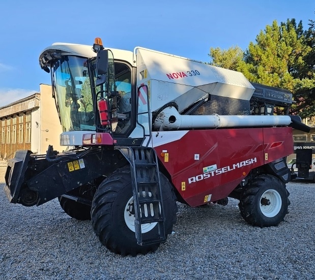 Kombajn Rostselmash NOVA 330 s lištou PowerStream 500 - 2