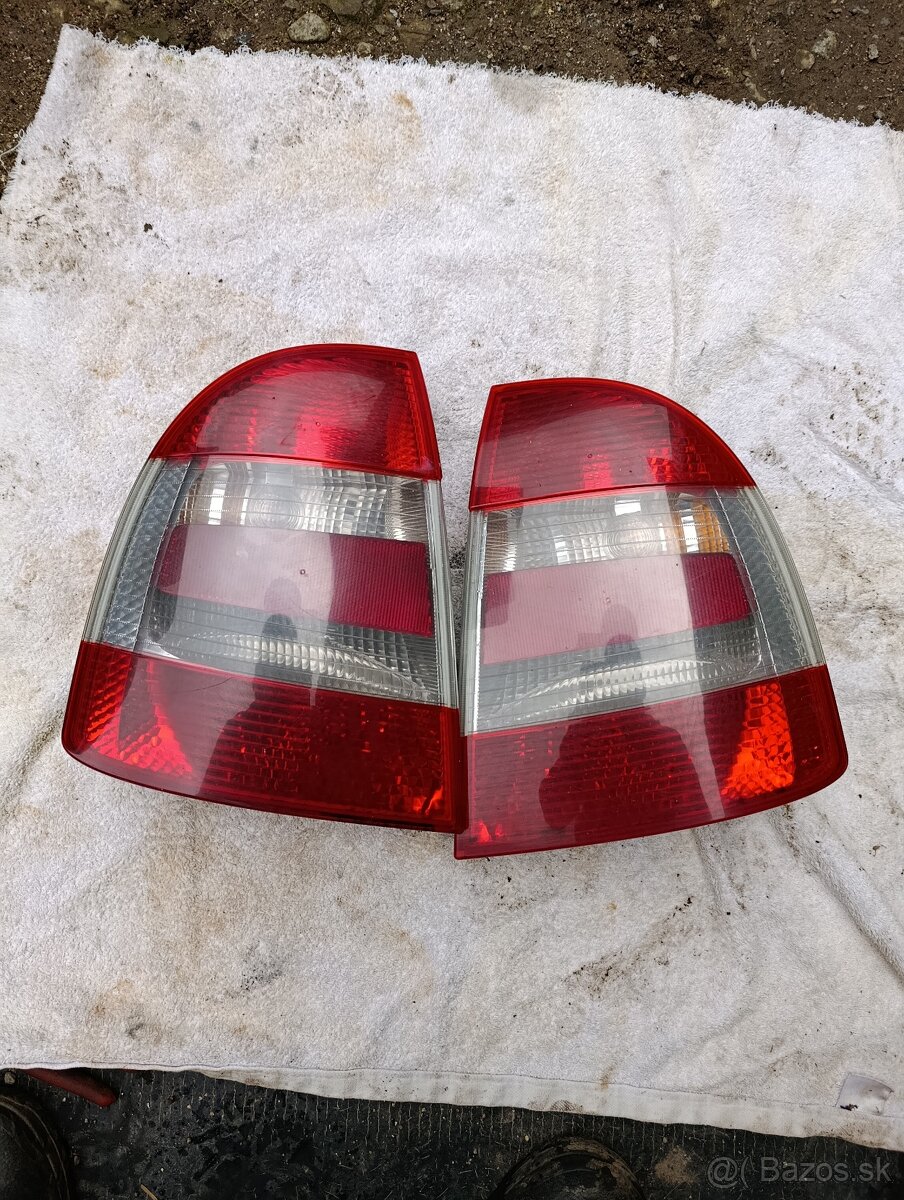 Zadné svetlá Superb 1 po fl - 2