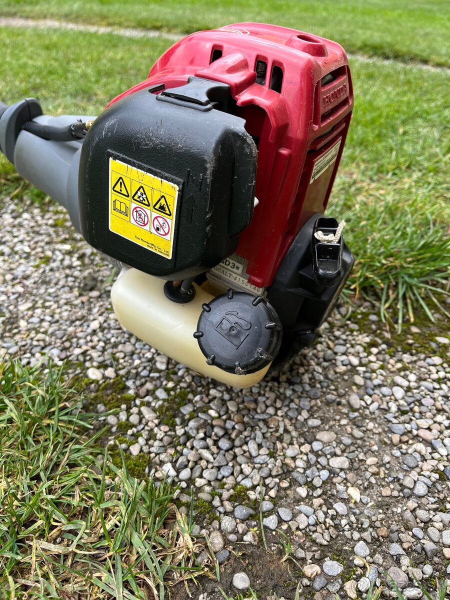 Krovinorez HONDA GX25. - 2