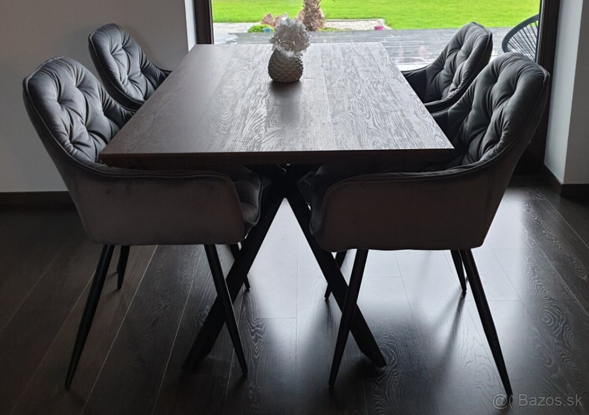 Jedálenský stôl a 5 stoličiek - 2