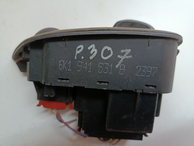 Vypínač svetiel peugeot 307 6K1941531B 20€ - 2