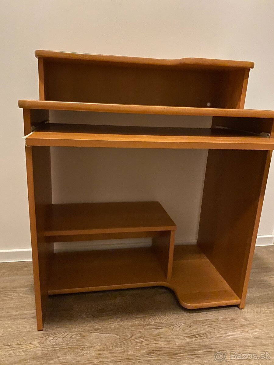 kancelársky stôl - 2