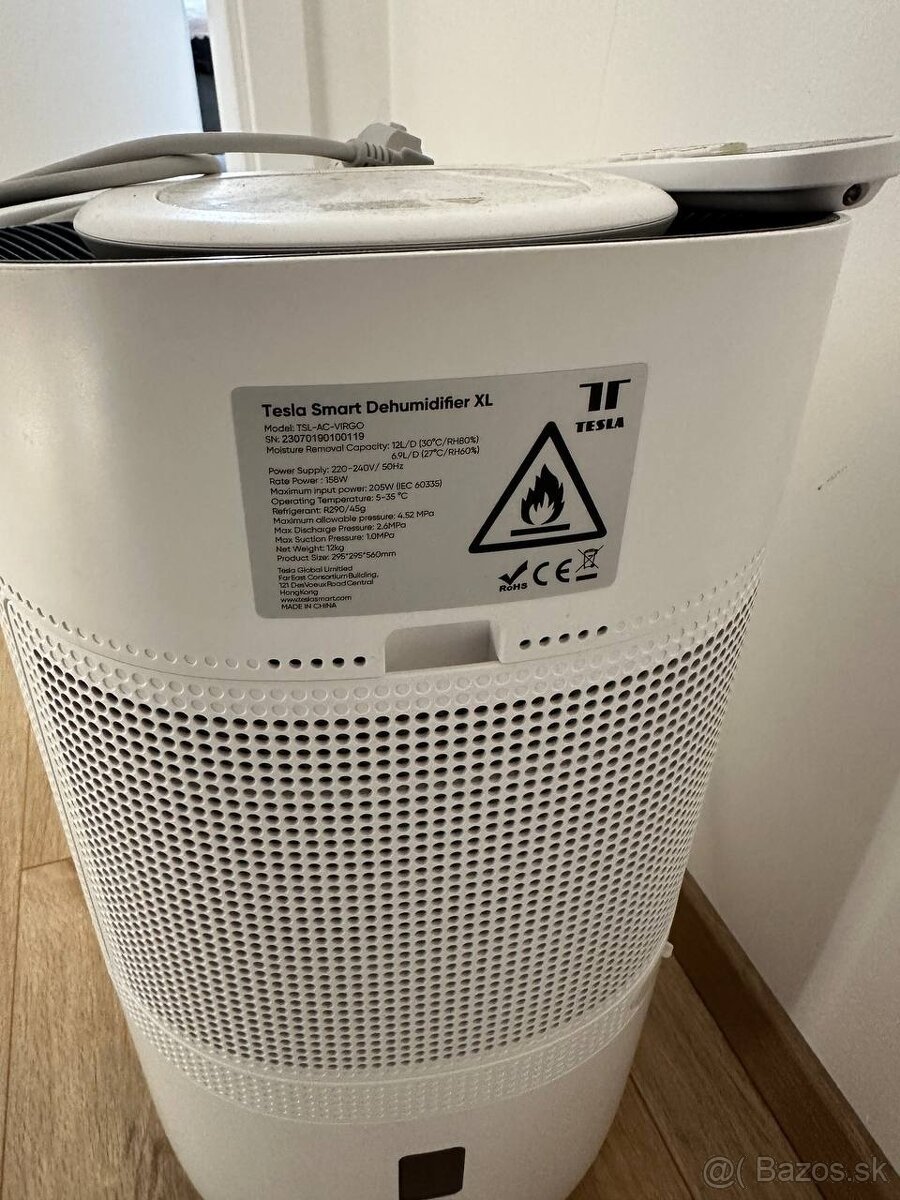 Odvlhčovač vzduchu Tesla Smart Dehumidifier XL - 2