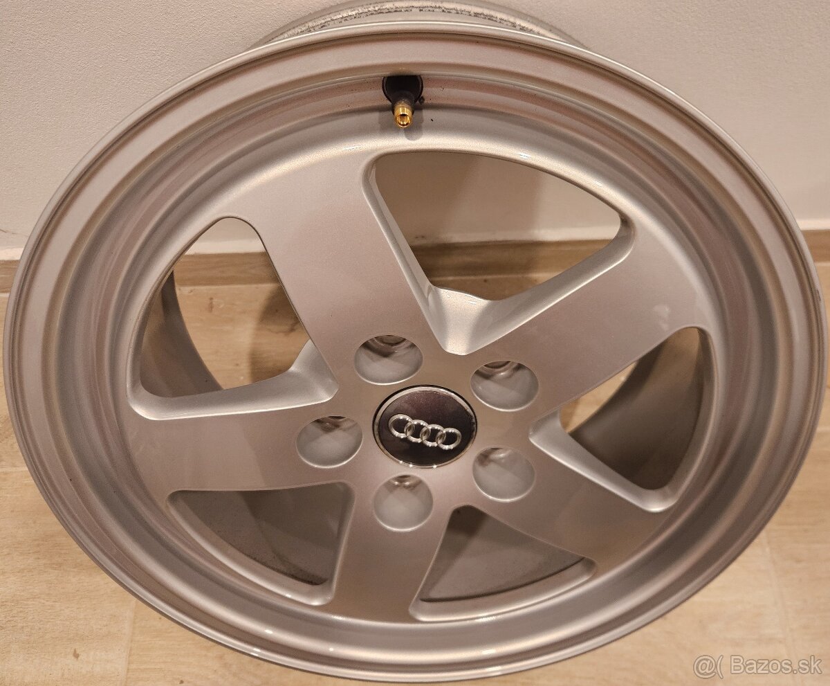 Originálne, prakticky nové kované disky AUDI - 5x112 r16 - 2