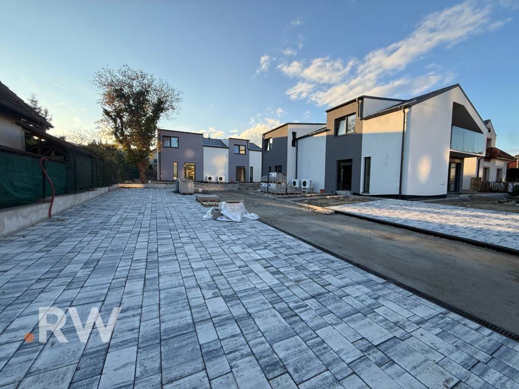 KOLAUDUJEME - A1 - 4i. RD - VLASTNÝ POZEMOK - v ŠTANDARDE - - 2