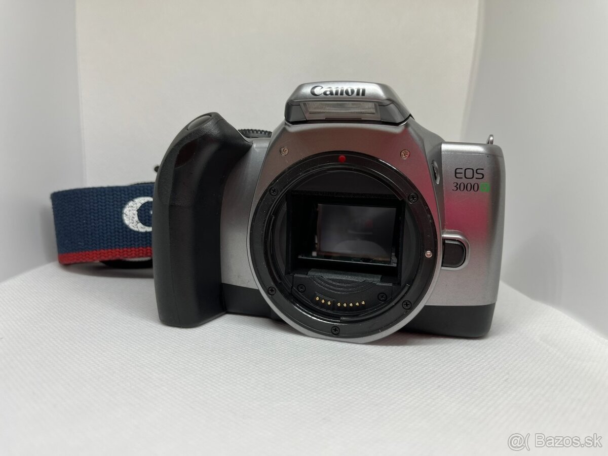 Canon EOS 3000V - 2
