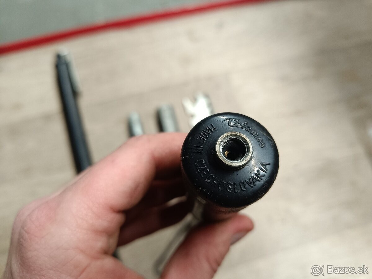 Náradie + pumpa Jawa babeta - 2