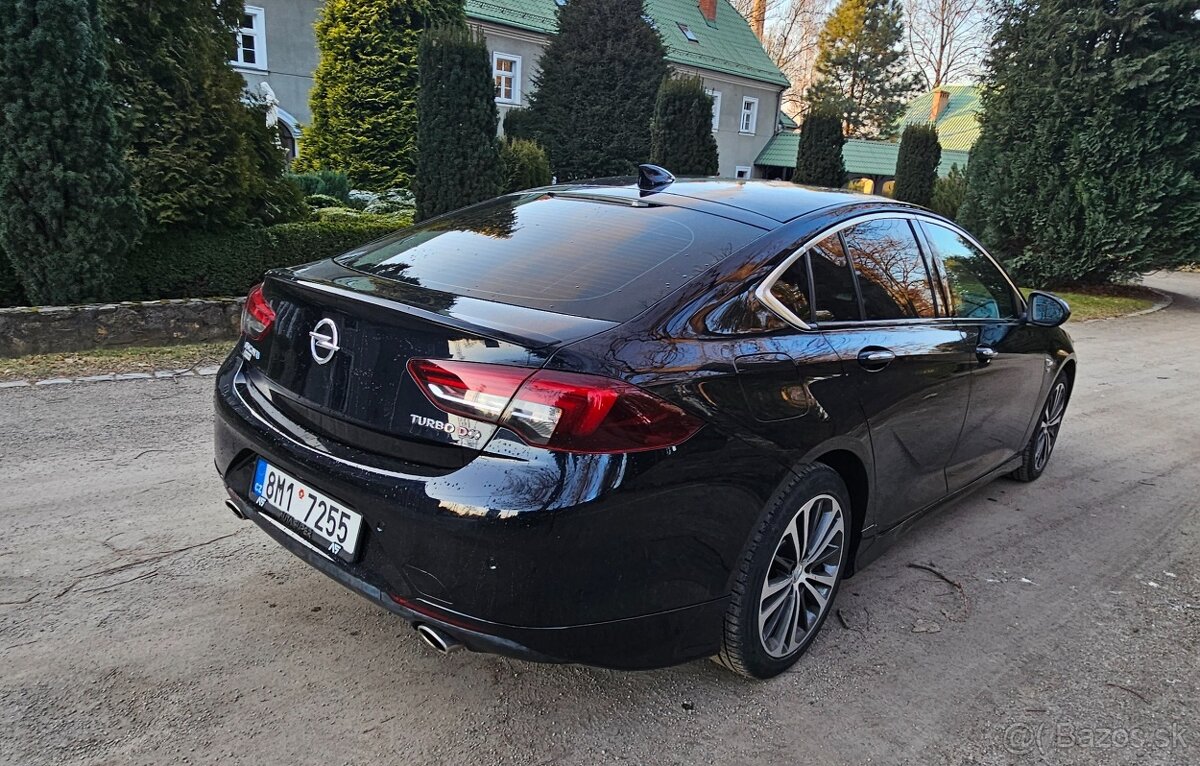 Opel insignia OPC Line 4x4 2.0 Biturbo - 2