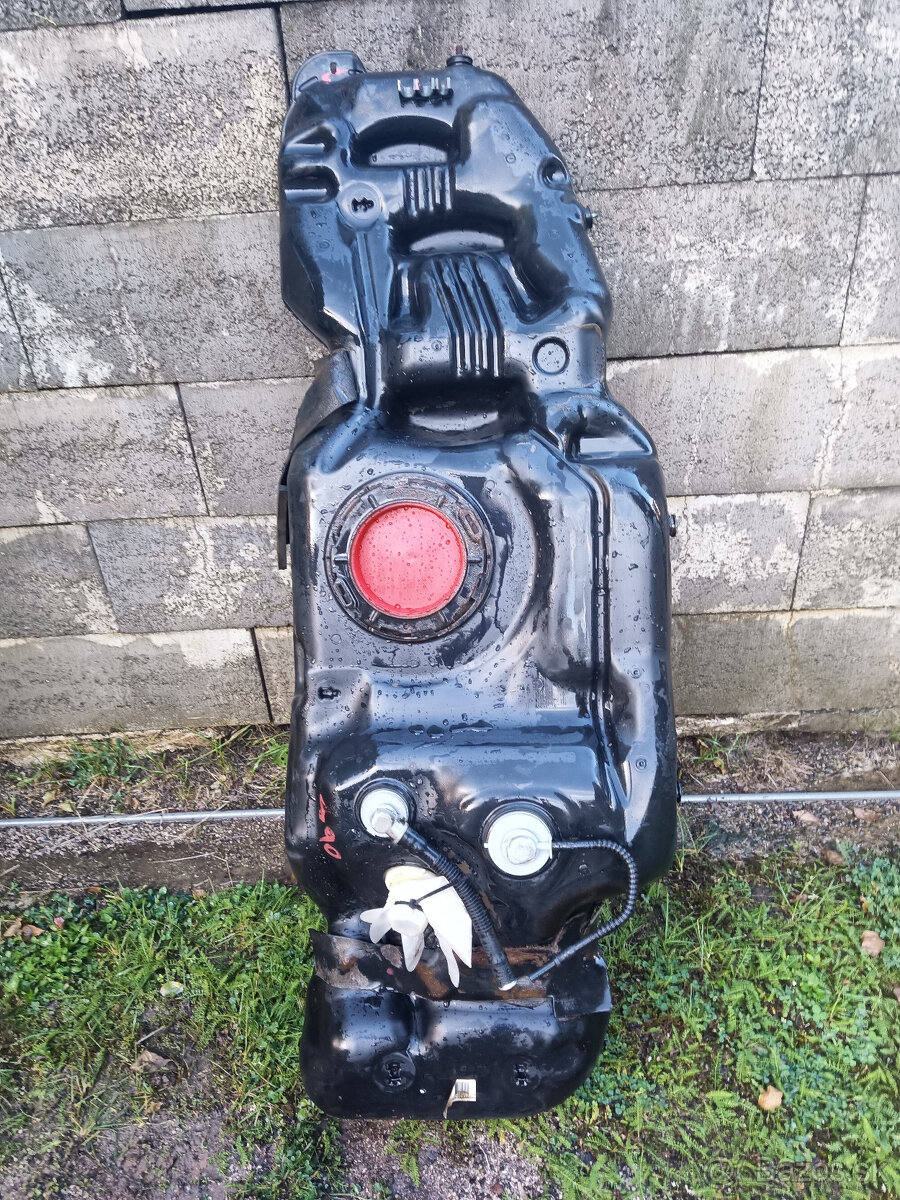 Hliníkový kryt nádrže Rival Toyota Hilux - 2