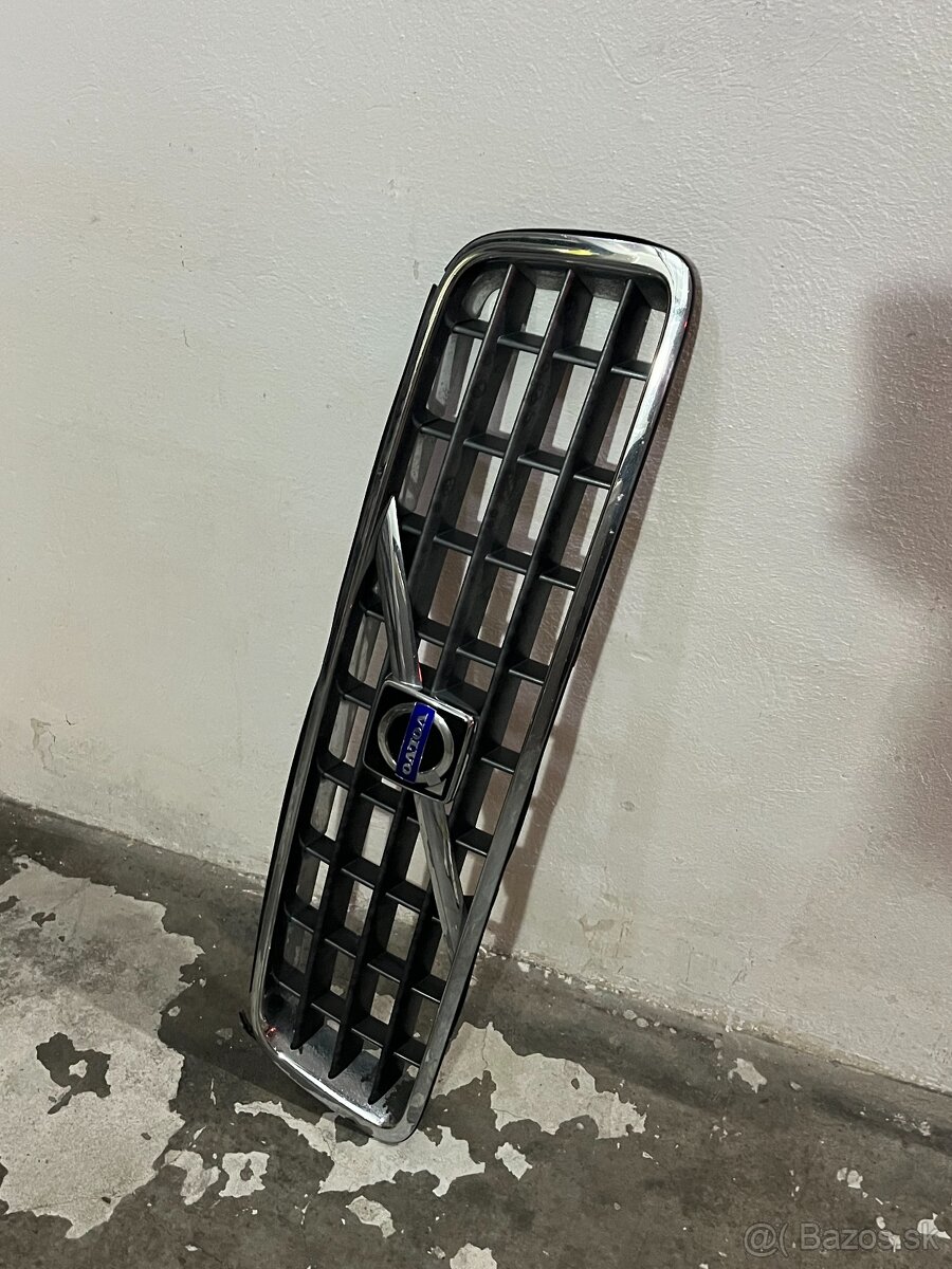 Volvo XC90 predná maska 2008 - 2