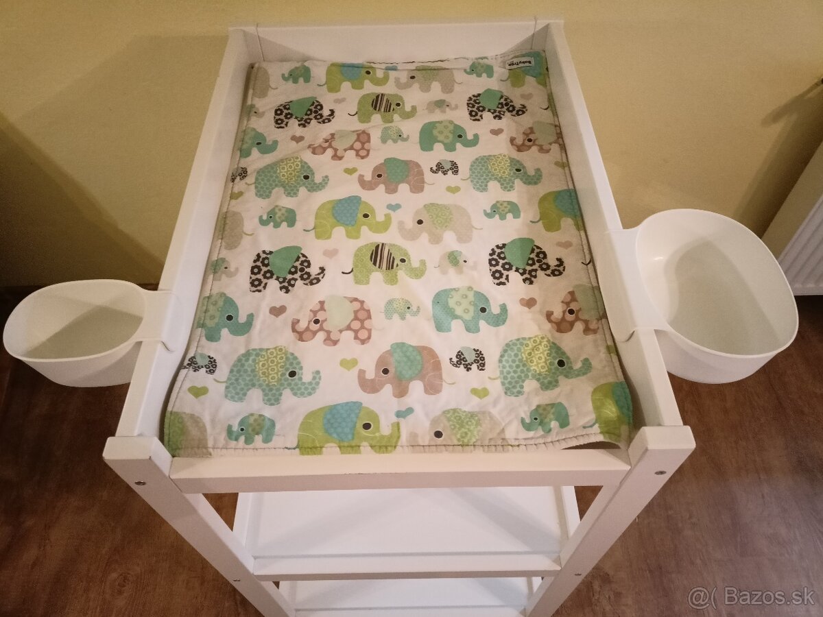 Prebaľovací pult - 2