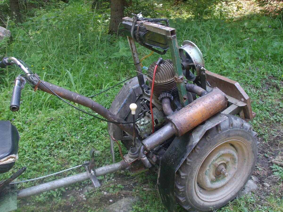 Predam doma robeny Traktorik - AKTUALNE - 2