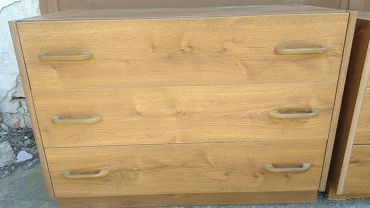 Komoda - 2