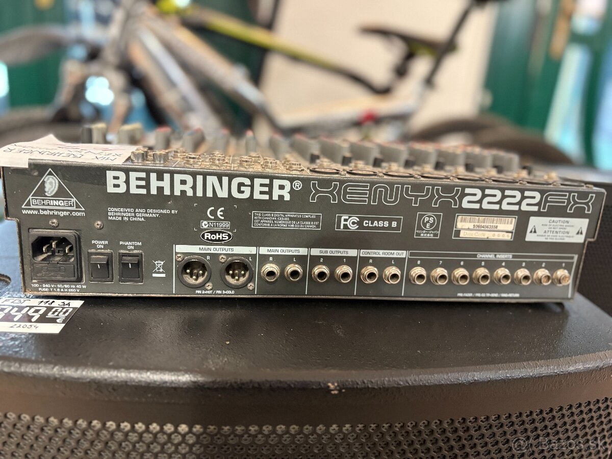mixážny pult Behringer XENYX 2222 FX - 2