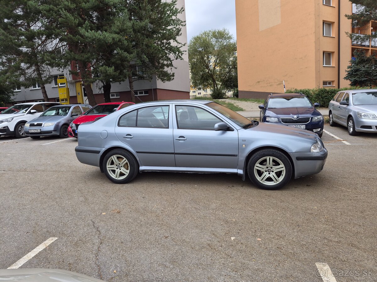 Škoda Octavia - 2