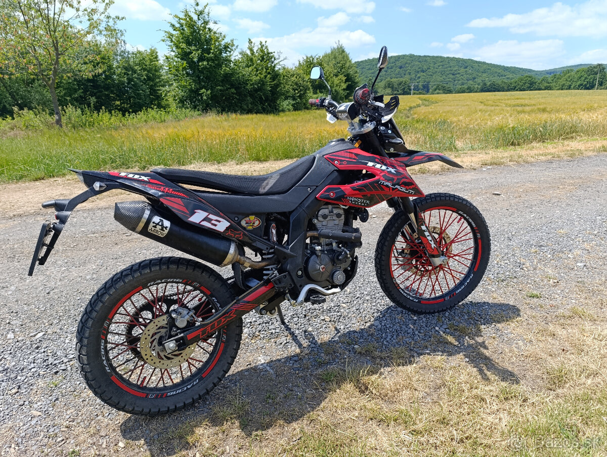 Malaguti XSM 125 /Aprilia SX 125/