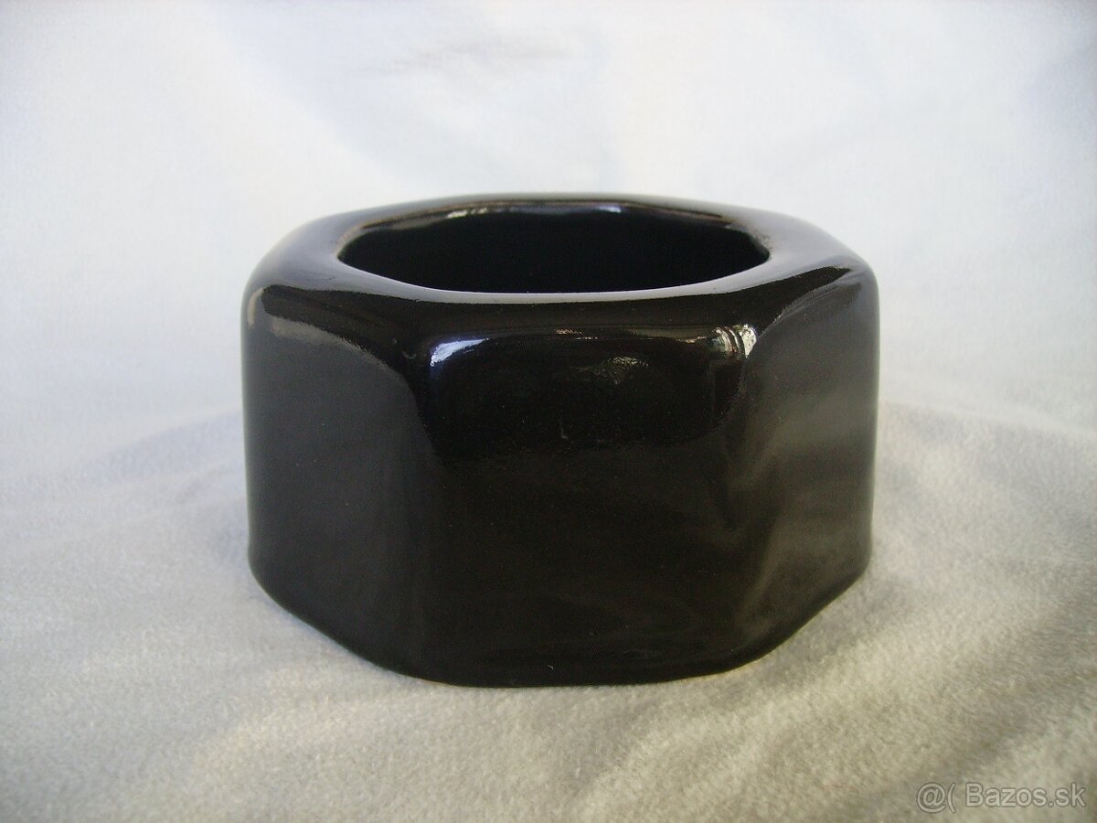 Keramické čierne črepníky na sukulenty a kaktusy - 2