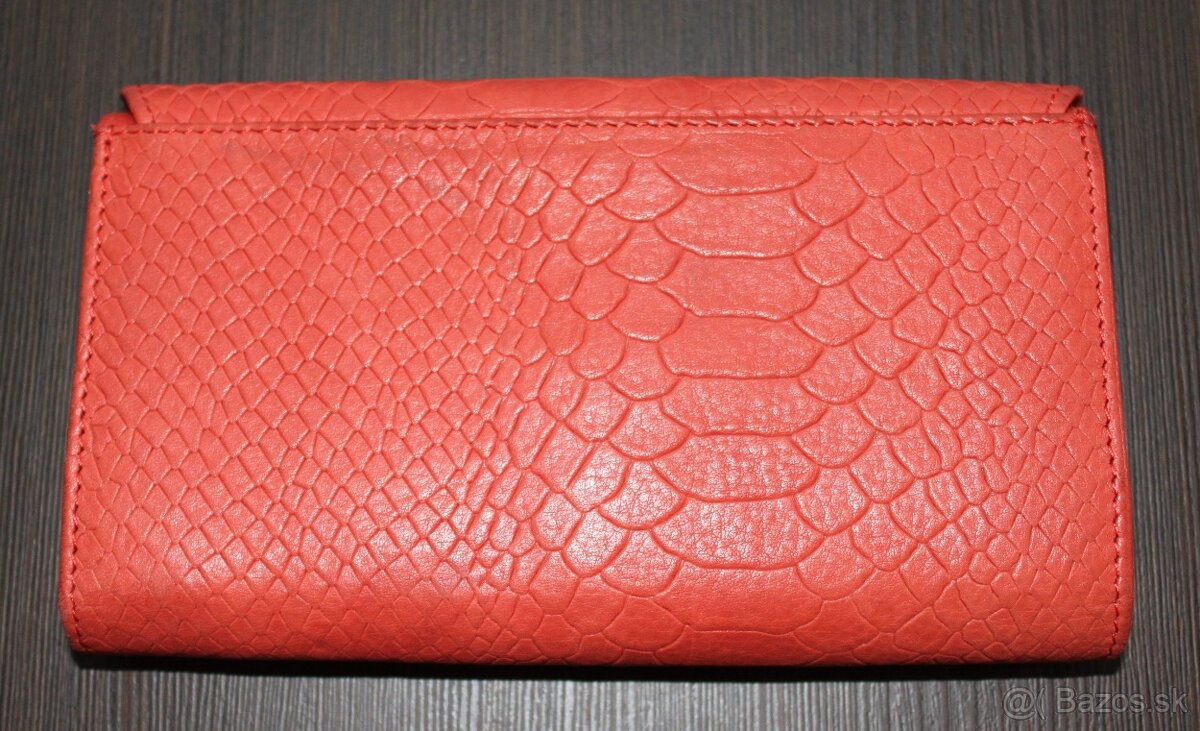 Kožená peňaženka koralovej farby - 2
