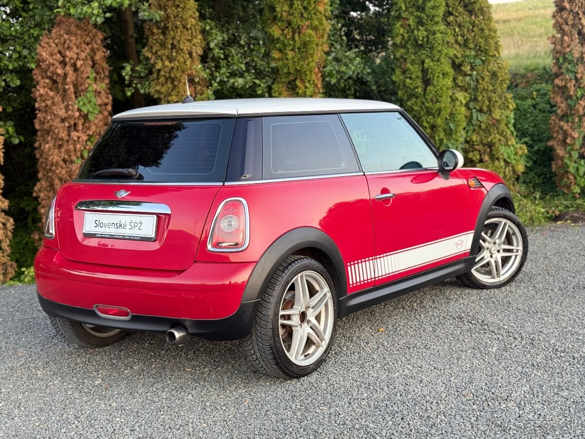 Mini Cooper 1.4 benzin - 2