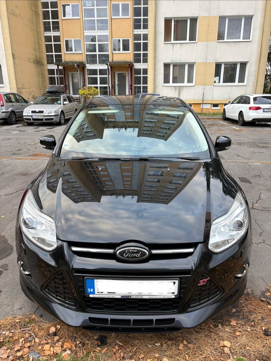 Ford Focus ST - 2