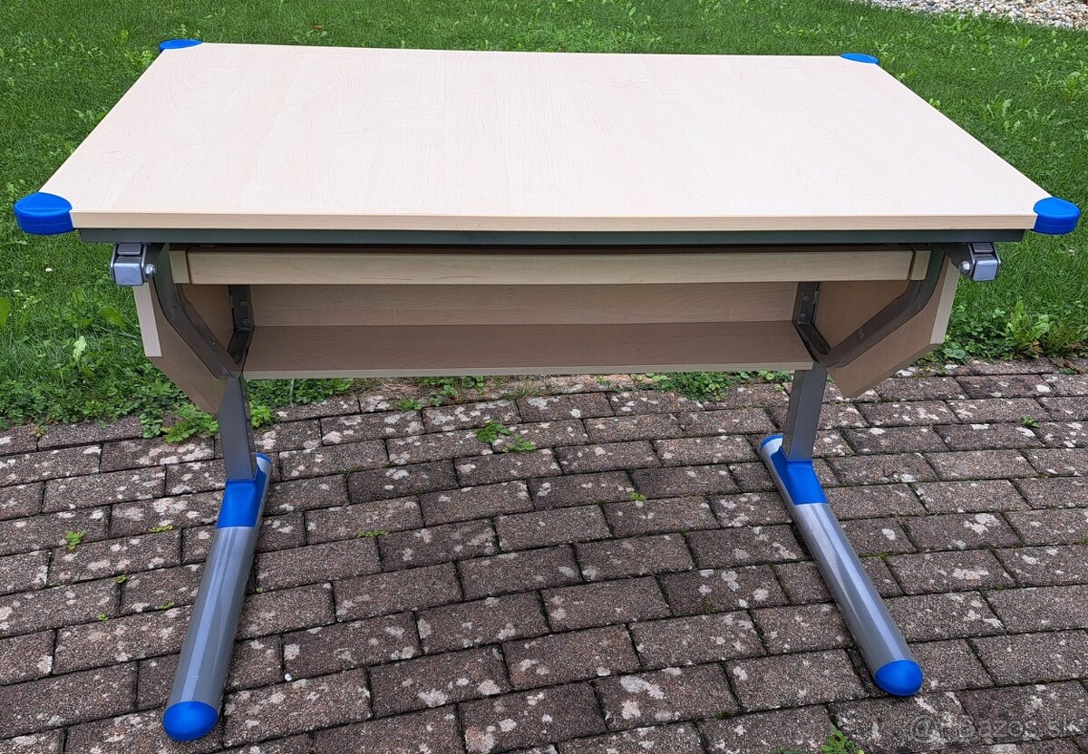 Písací stôl vhodný aj na rysovanie - 2