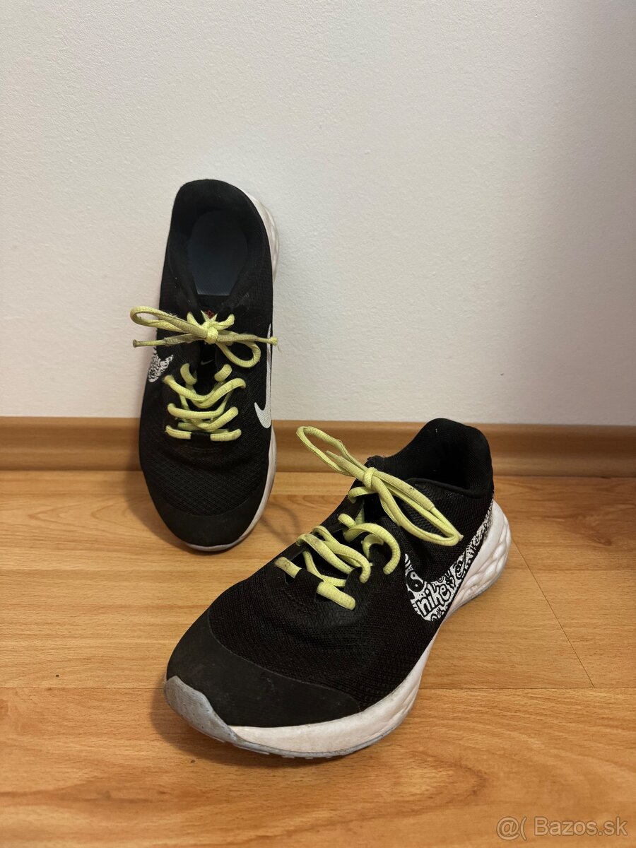 Topánky - 13 párov - 2