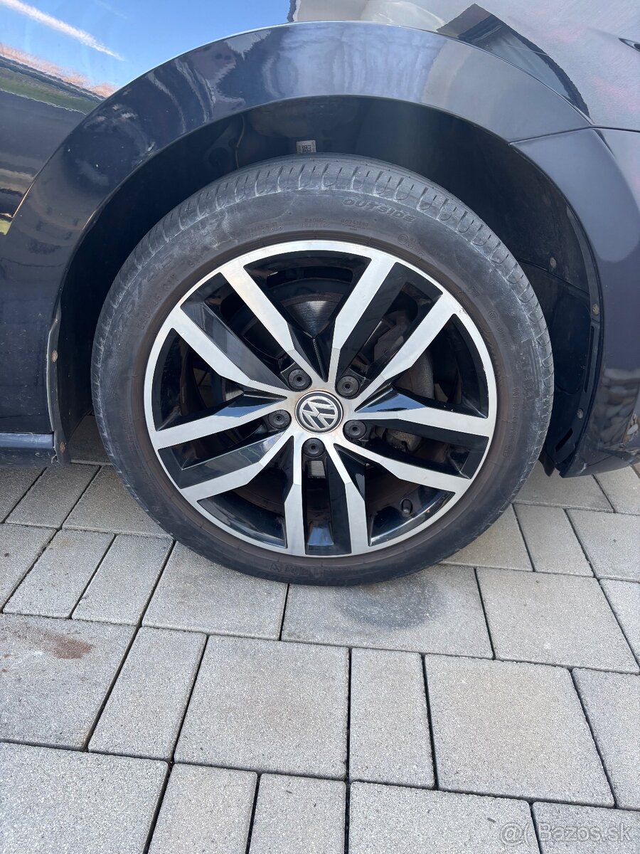 Volkswagen Golf Sportsvan 1.6 TDI DSG Edícia Sound - 2