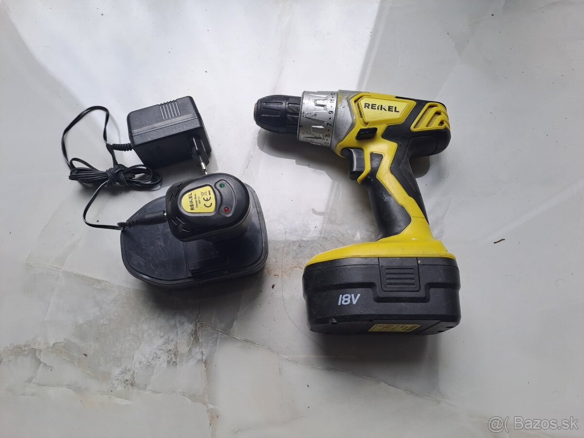 Rôzne náradie a kľúč - 2