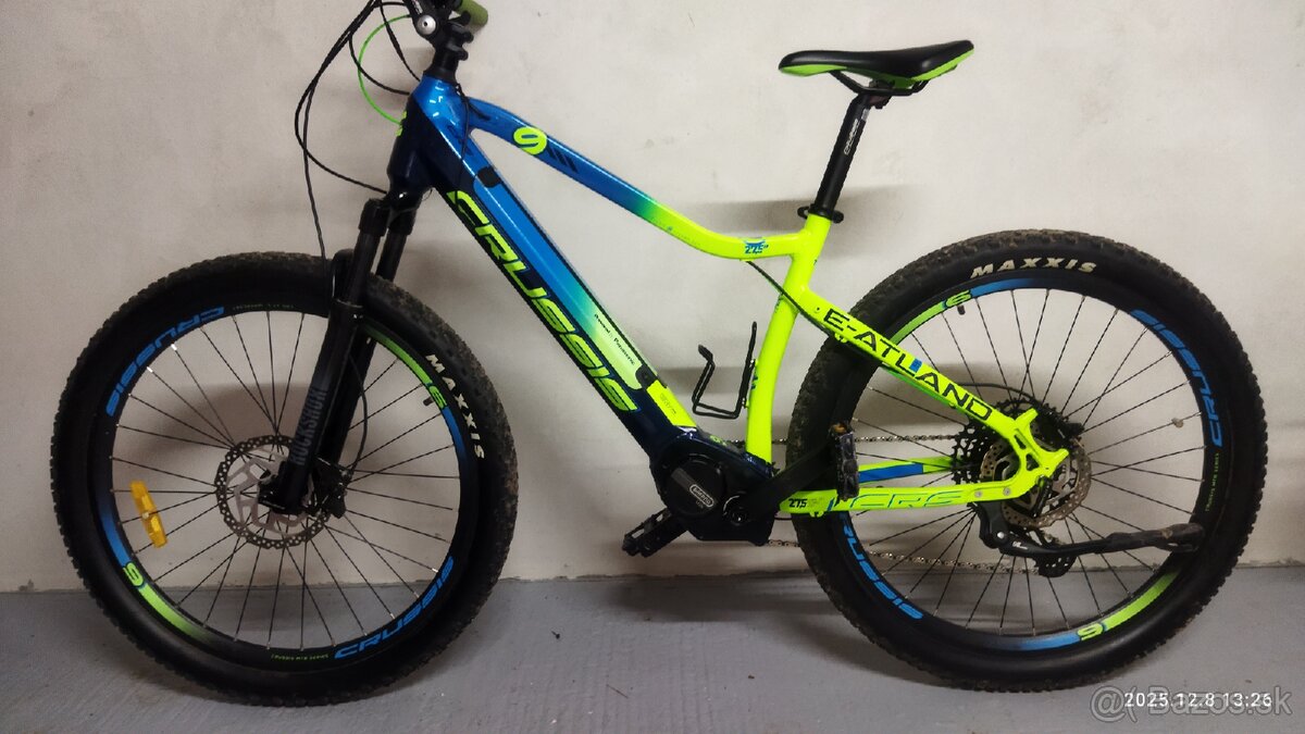 CRUSSIS e-Atland 9-6 - 2