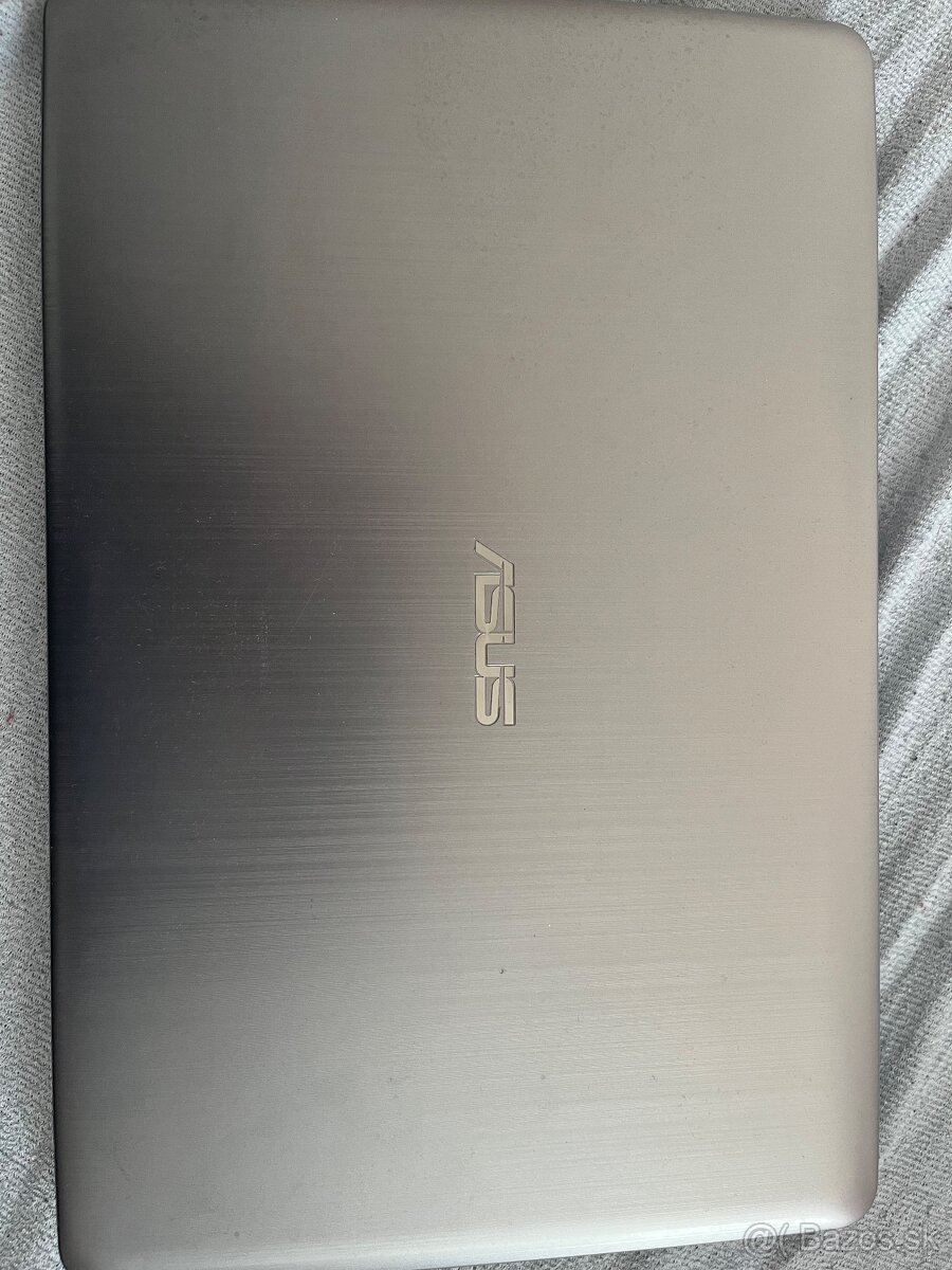 Asus X540u - 2