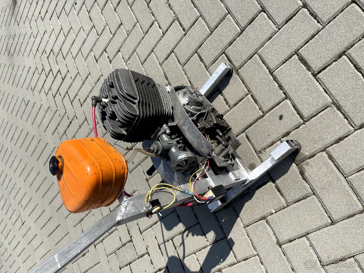 Motor ČZ 175/477 - 2