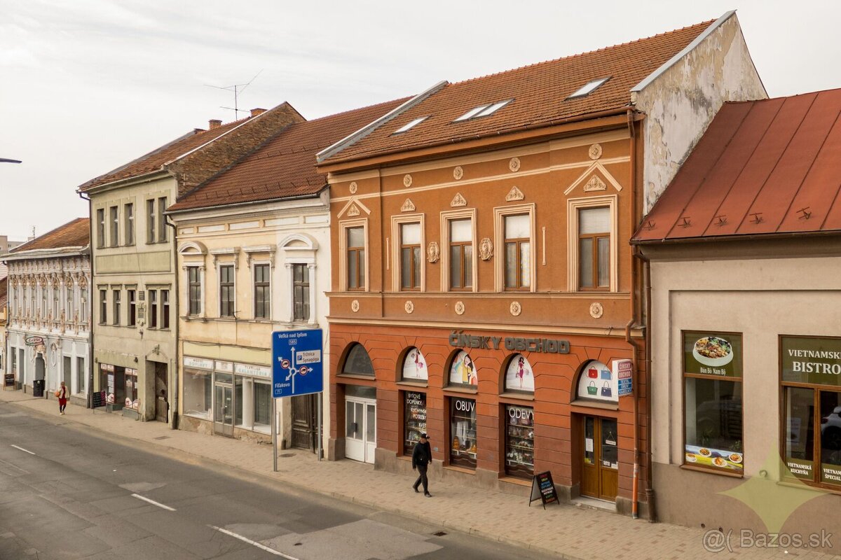 Obchodný priestor na predaj v centre mesta LC. - 2