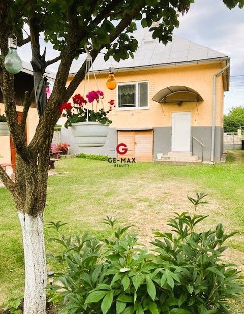 Rodinný dom s garážou a záhradou – Snina, super lokalita - 2