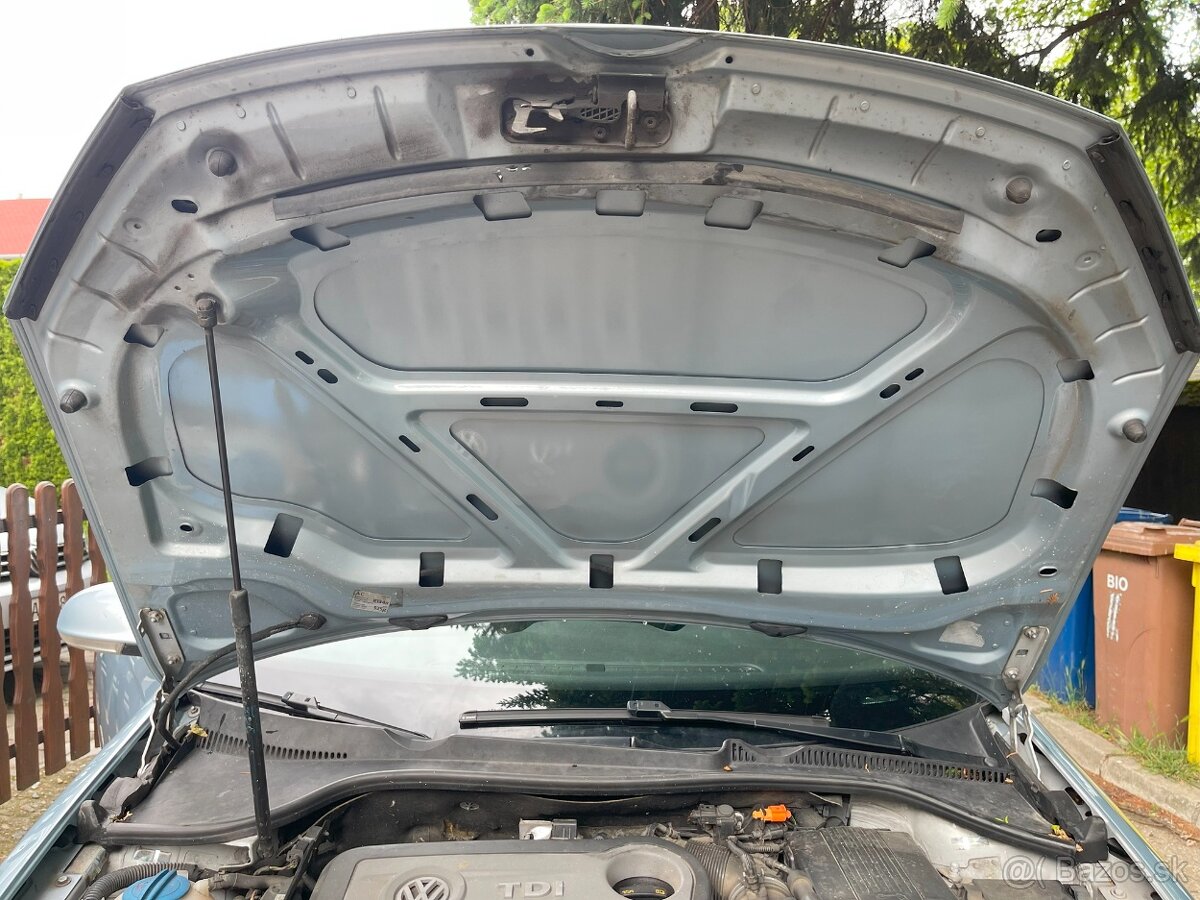 Predna kapota golf 6 - 2