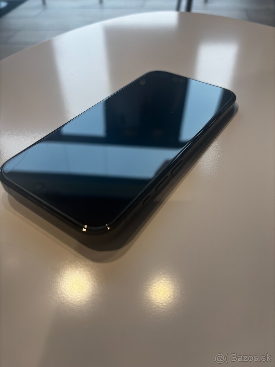 Apple iPhone 15 Pro 128GB Black Titanium - 2