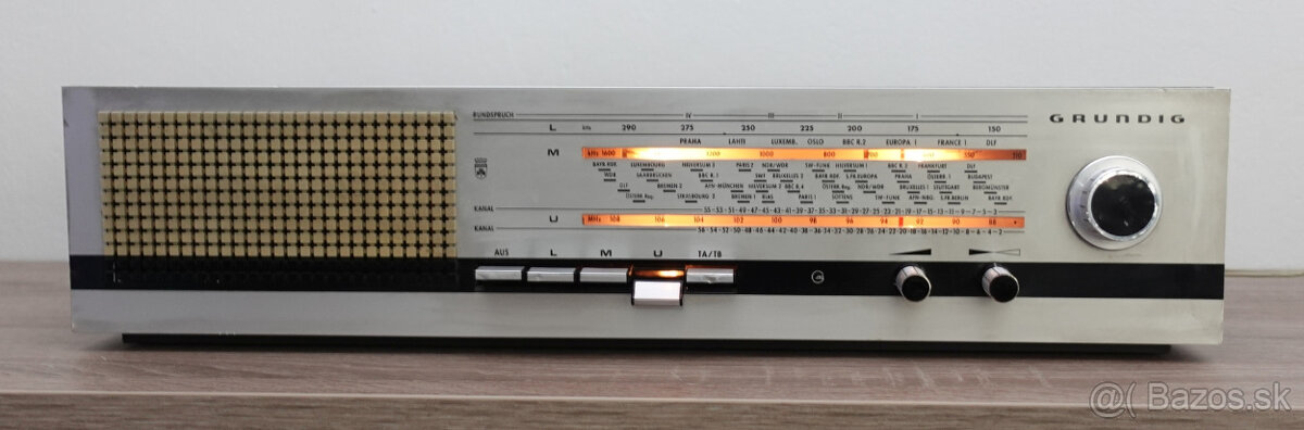 Radio GRUNDIG RF 2060 - 2