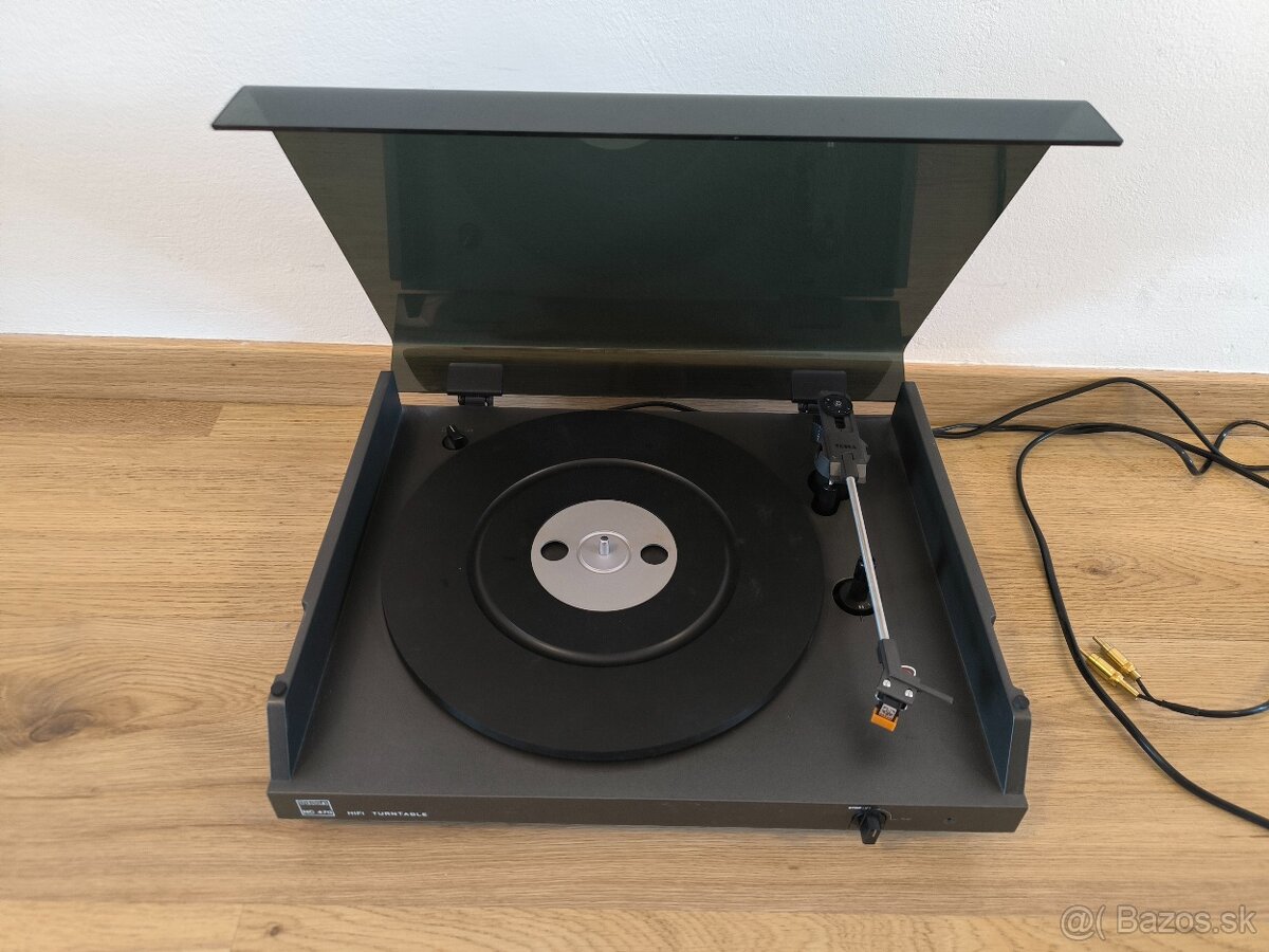 Tesla NC 470 + predzosilnovač Behringer PP400 - 2