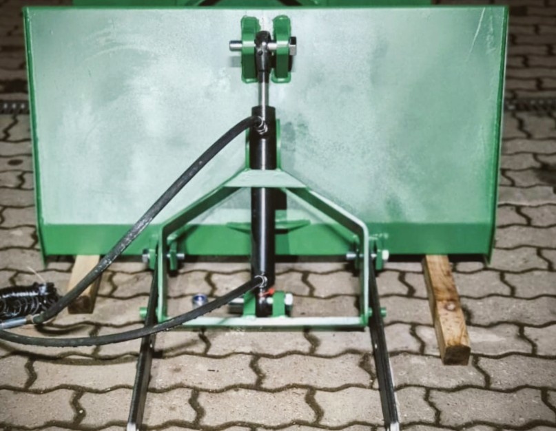 Hydraulická lopata za malotraktor - 2