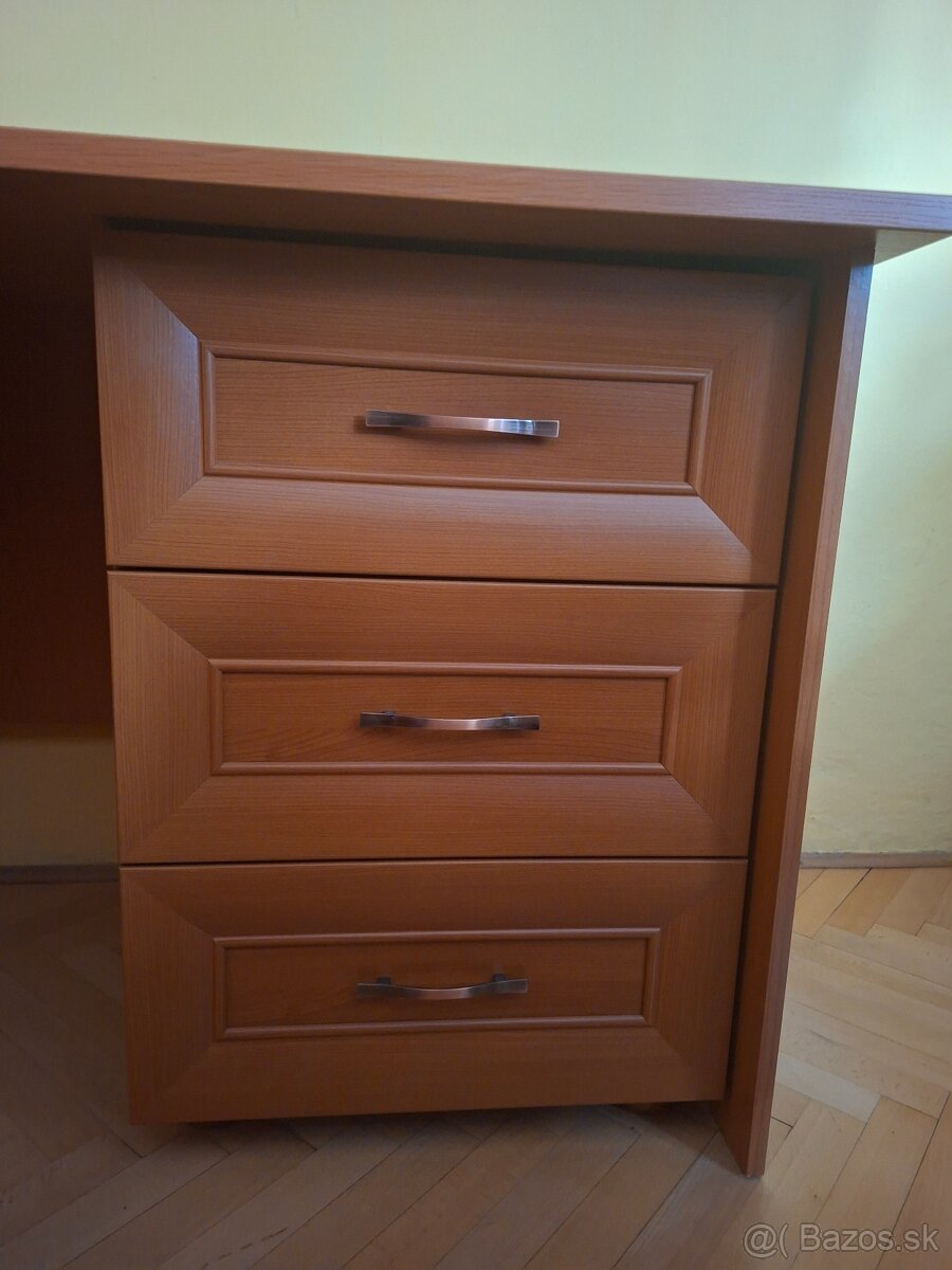 Písací stôl - 2