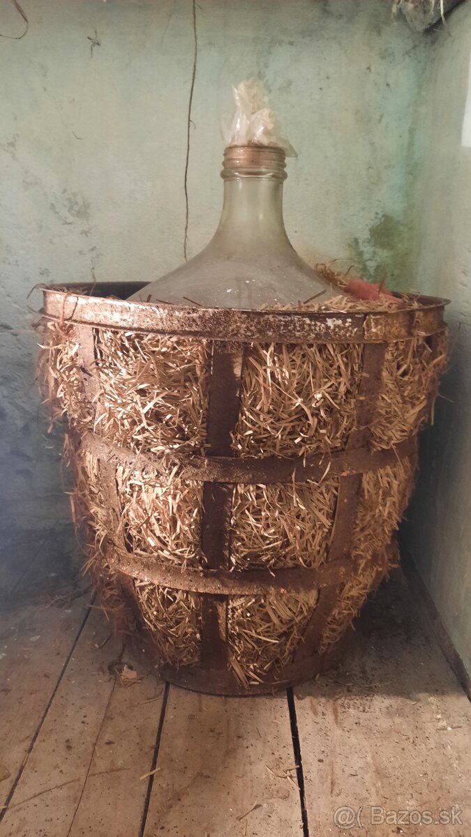 Demižóny s košom - 2