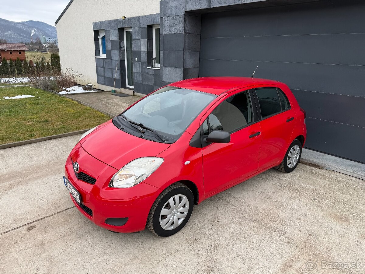 Toyota Yaris 1.0I VVT-i - 2