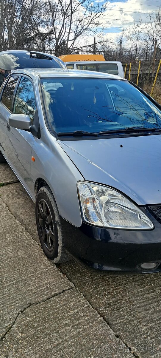 Predám Honda Civic 1.6 VTEC - 2