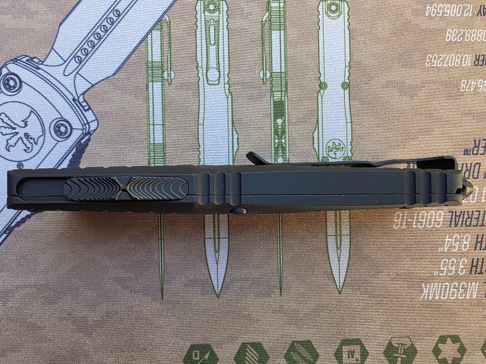 Microtech Combat Troodon Delta Frag Shadow Tanto - 2