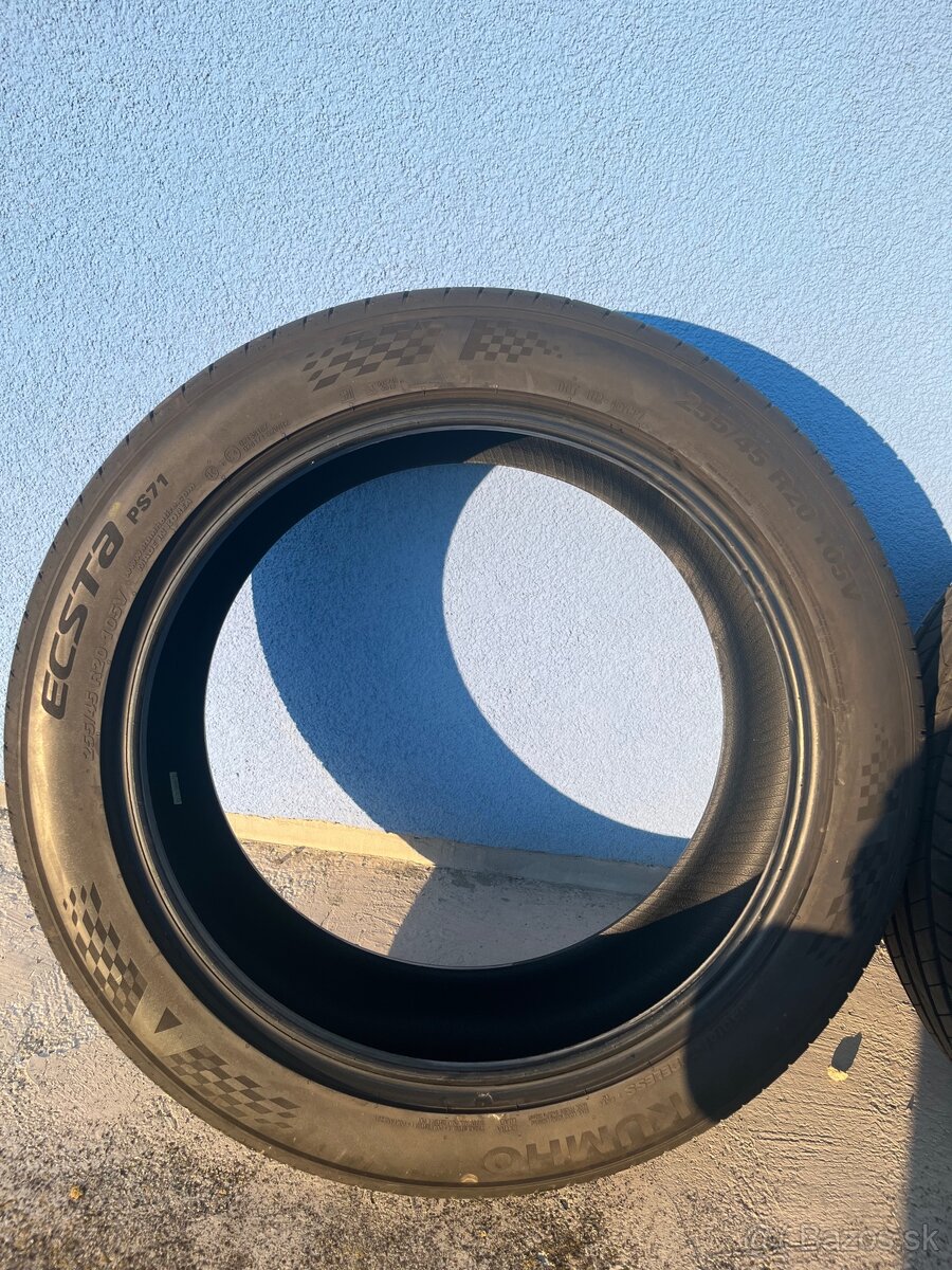 Kumho ecsta r20 cisto nove gumy - 2