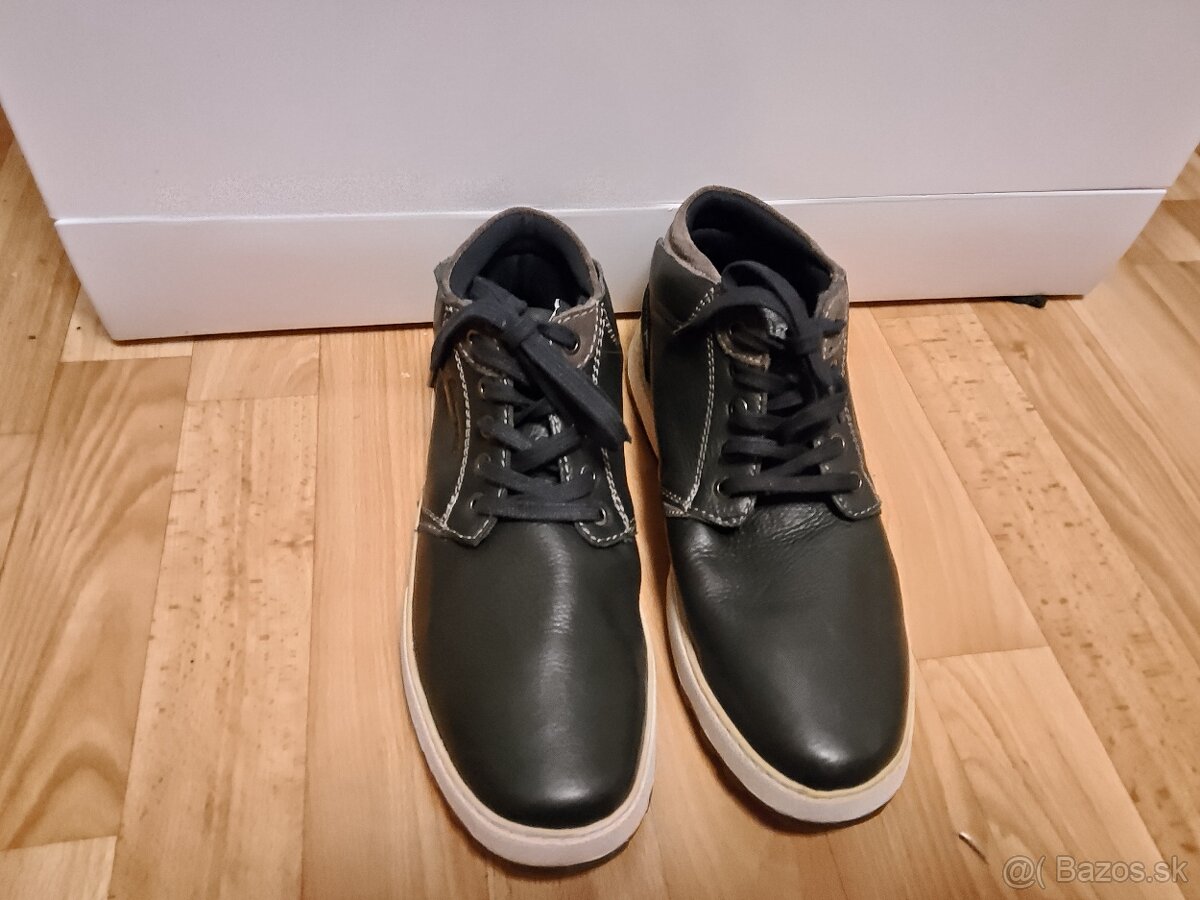 Predám nenosené Nove kožené Botasky zn.WRANGLER č.43 - 30 € - 2