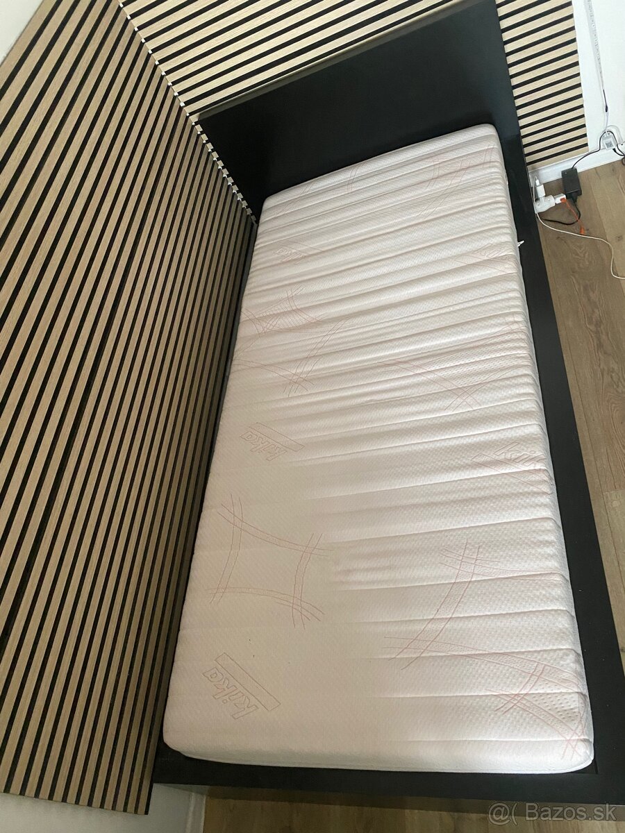 IKEA Postel s matracom - 2