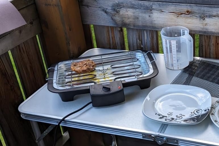 Elektrický stolový gril BQ-2813 Tristar - 2