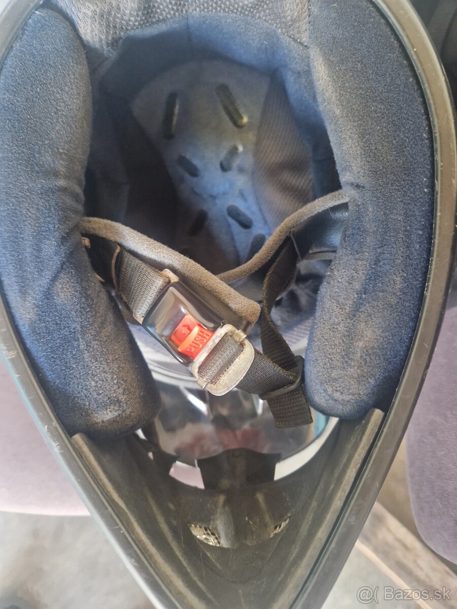 Prilba cross airoh - 2